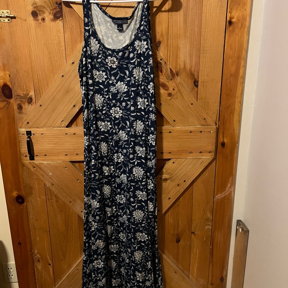 Floral Sleeveless Maxi Dress